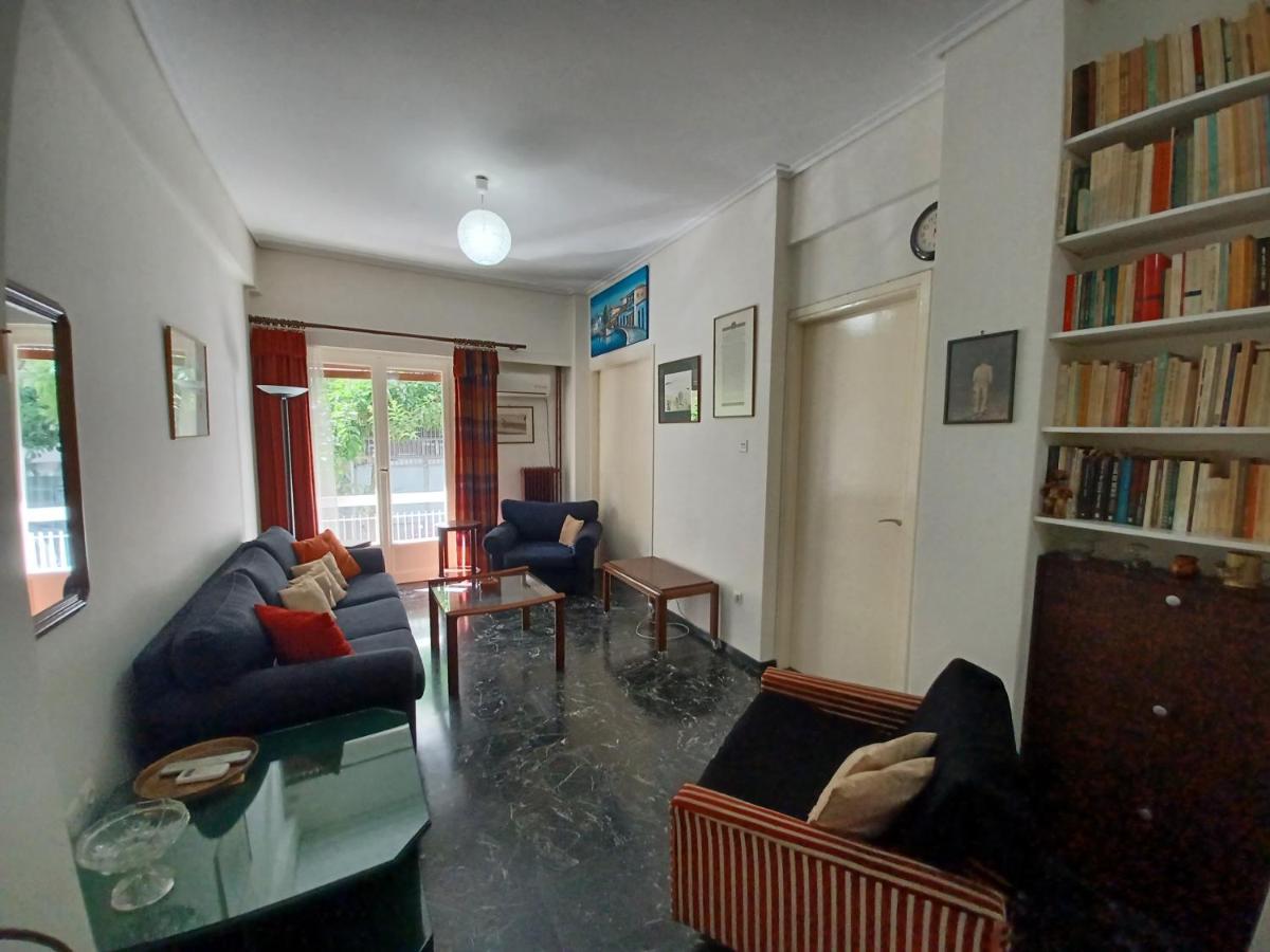 Charming Apartment In The Neighborhood Of Pangrati Athens Exterior photo